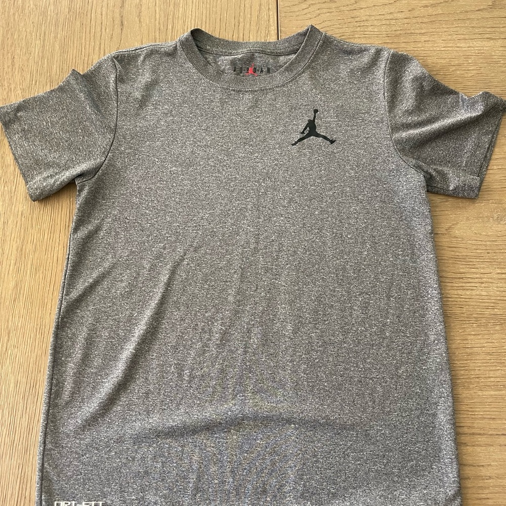 Jordan Kids Charcoal Gray Short Sleeve Tee